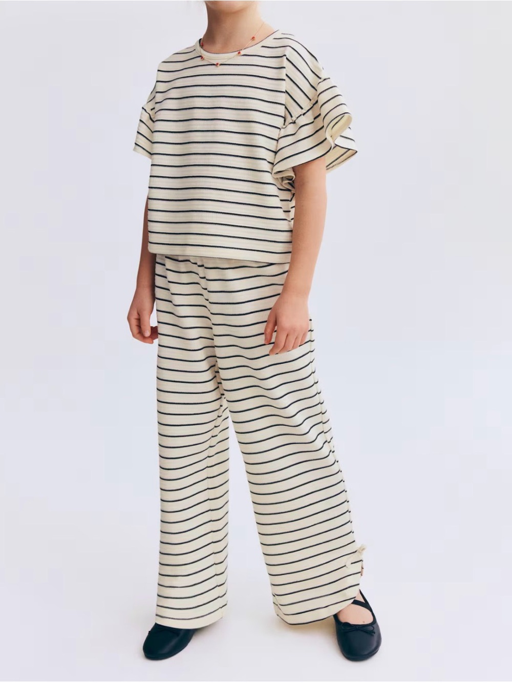 H&M Girls Black & Cream Striped Jersey Set - Picture 6 of 7
